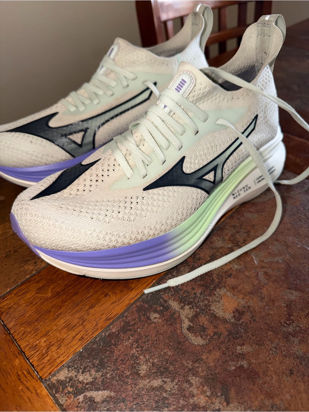 Mizuno Neo Zen Running Shoes Mint India Ink Womens Size 9 - Picture 2 of 9